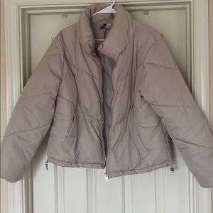 Neutral puffer jacket